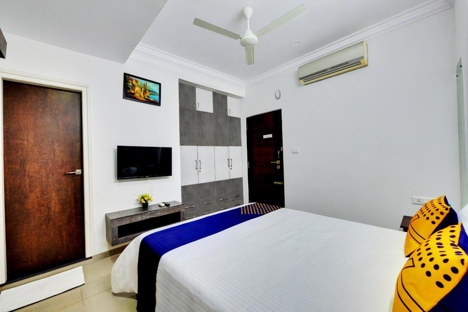 Yahweh Suites Бангалор Екстериор снимка