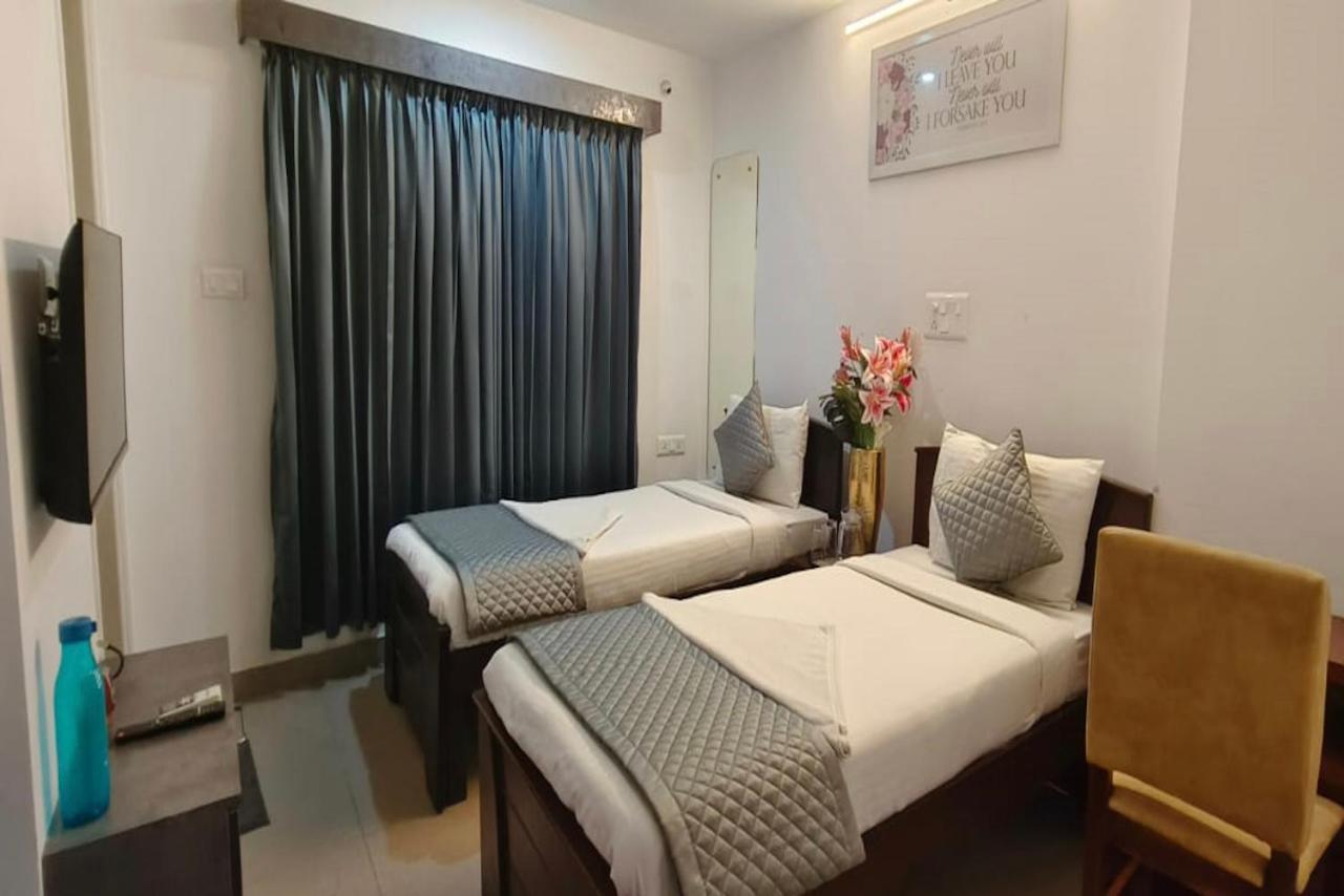 Yahweh Suites Бангалор Екстериор снимка
