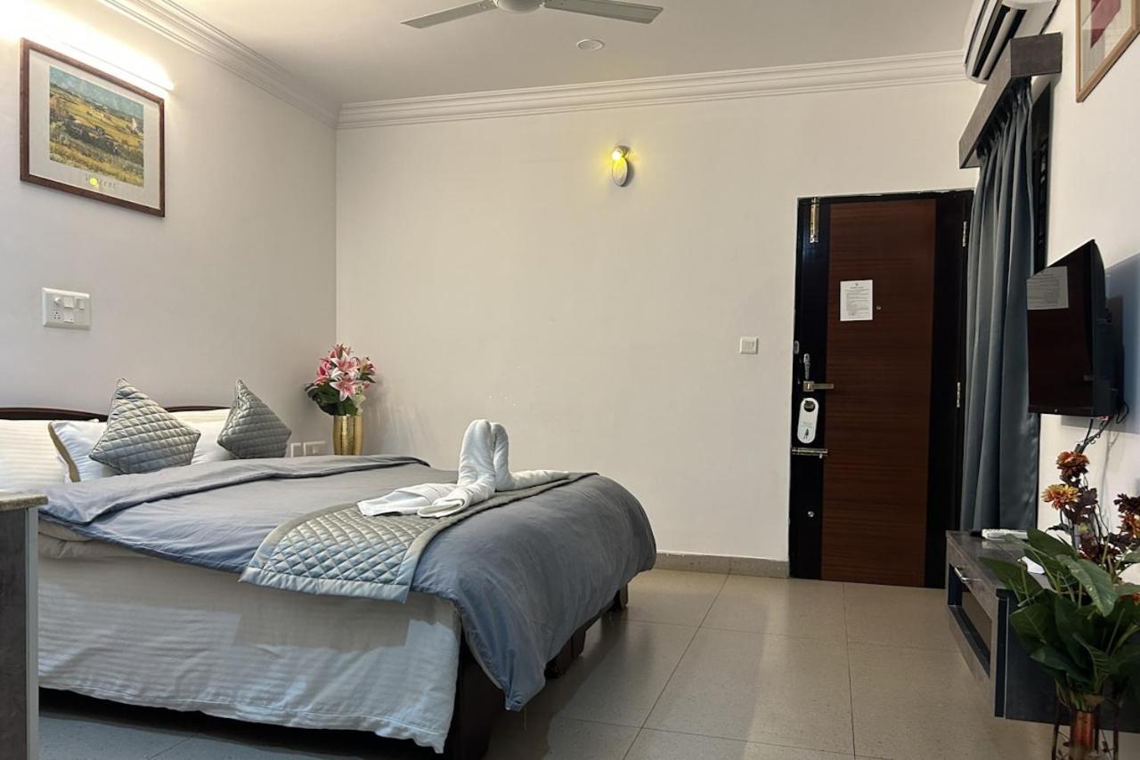 Yahweh Suites Бангалор Екстериор снимка